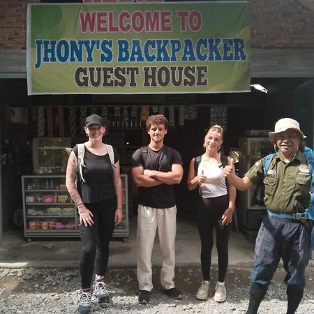 Jhony'S Backpacker-Guest House Only Stay Here Book Treking With Us Bukit Lawang Eksteriør billede