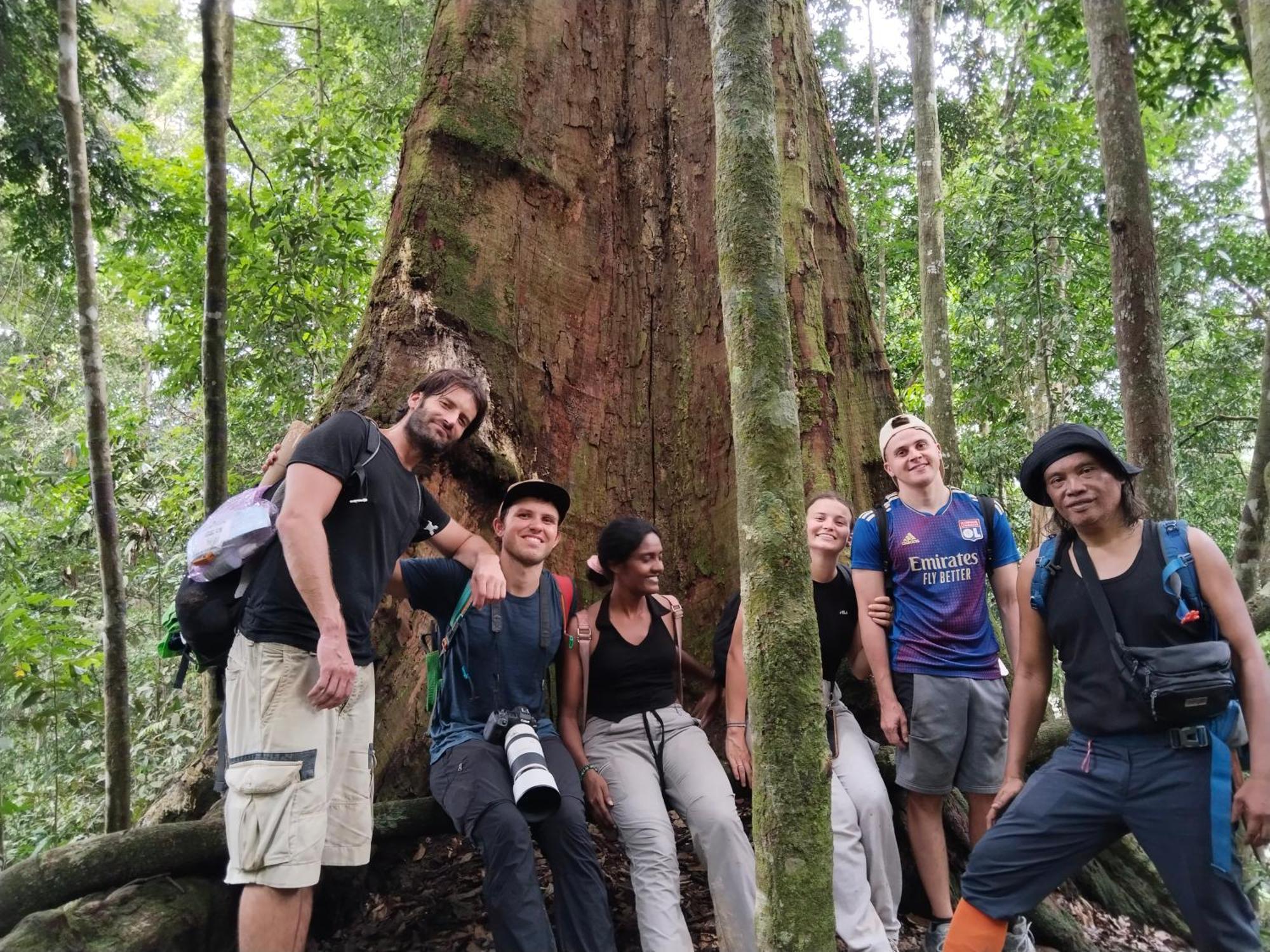 Jhony'S Backpacker-Guest House Only Stay Here Book Treking With Us Bukit Lawang Eksteriør billede