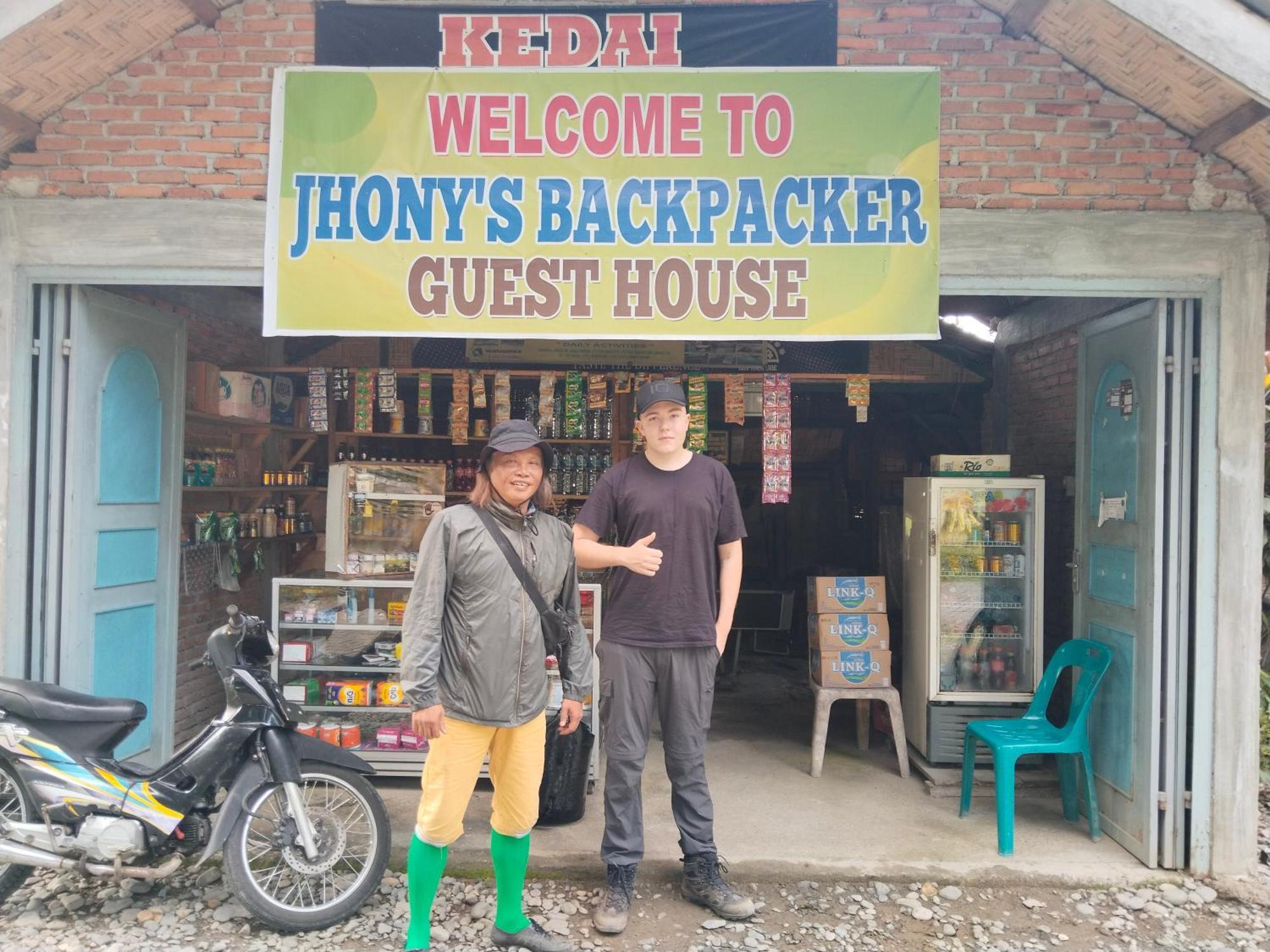 Jhony'S Backpacker-Guest House Only Stay Here Book Treking With Us Bukit Lawang Eksteriør billede