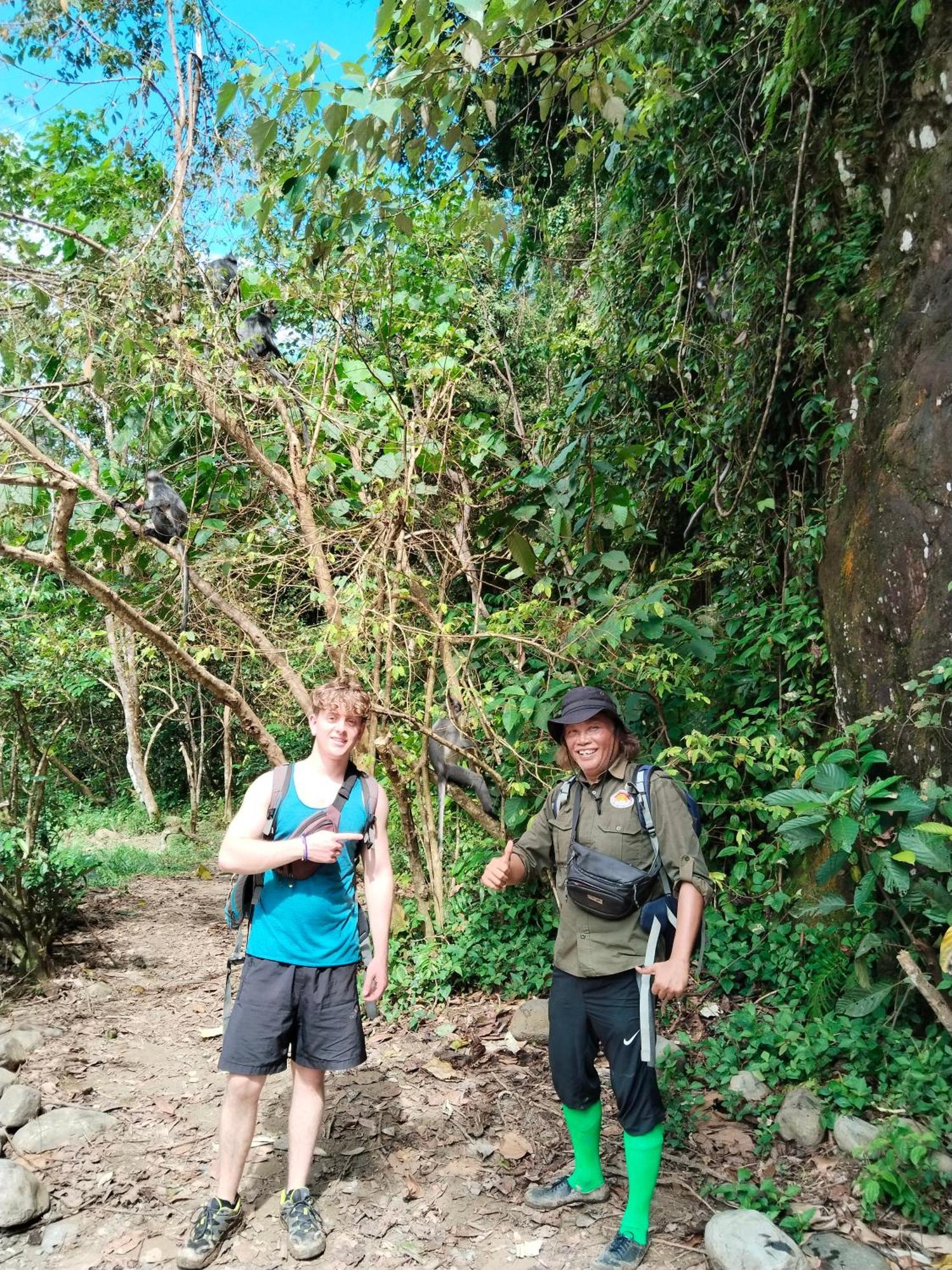 Jhony'S Backpacker-Guest House Only Stay Here Book Treking With Us Bukit Lawang Eksteriør billede