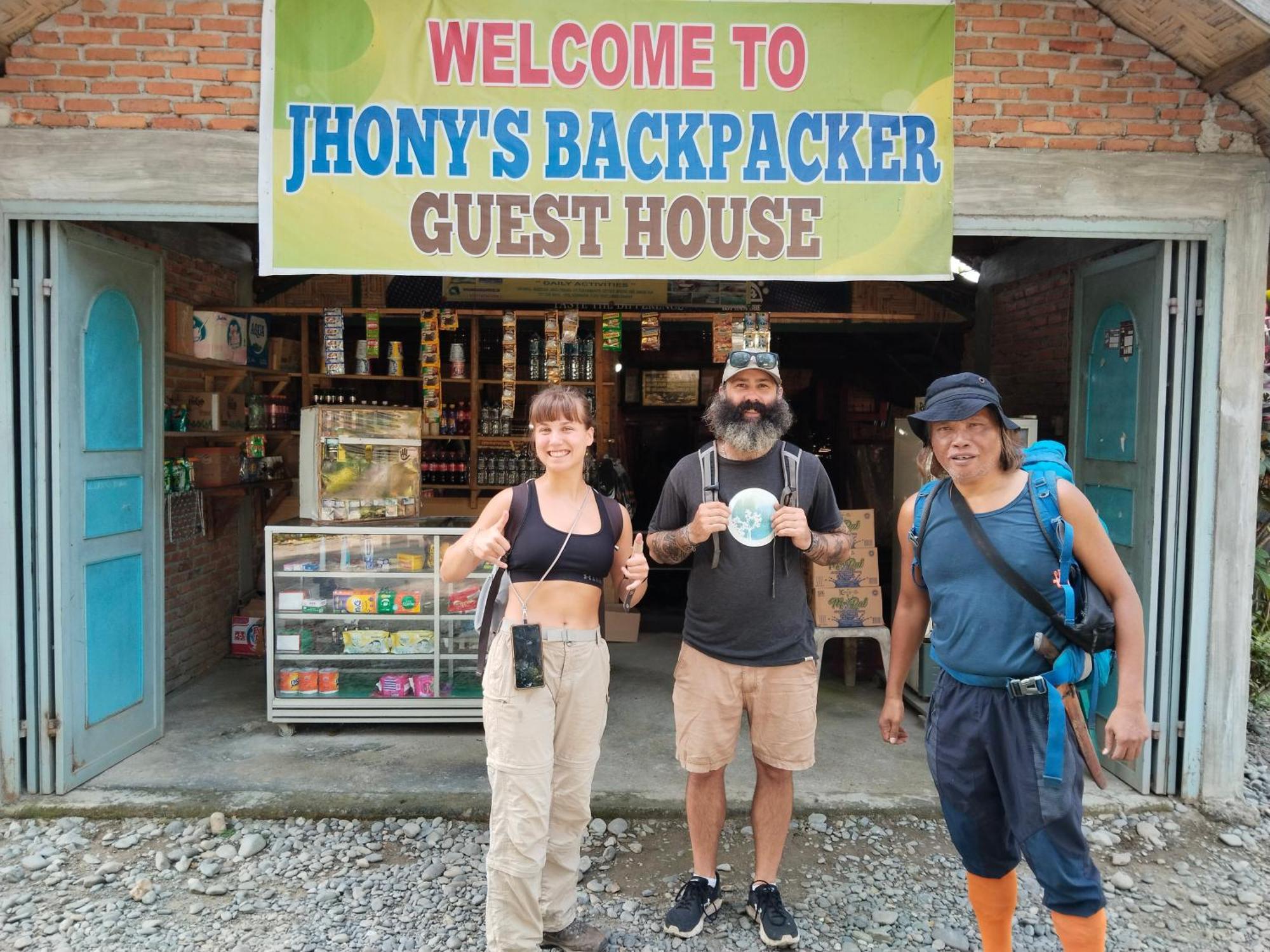 Jhony'S Backpacker-Guest House Only Stay Here Book Treking With Us Bukit Lawang Eksteriør billede