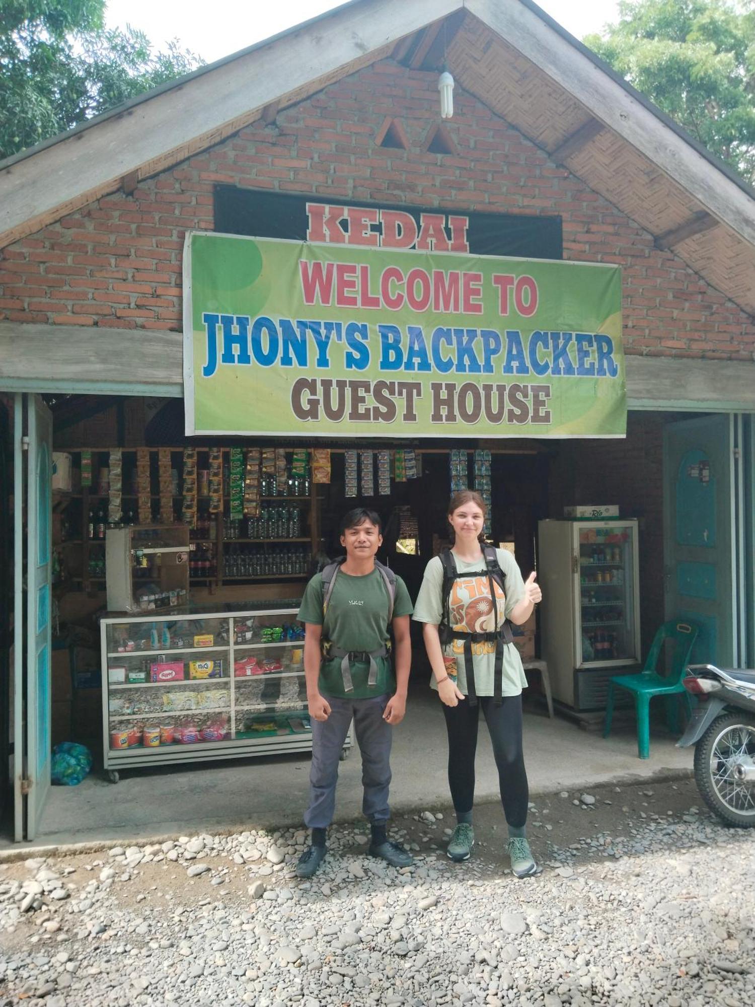 Jhony'S Backpacker-Guest House Only Stay Here Book Treking With Us Bukit Lawang Eksteriør billede